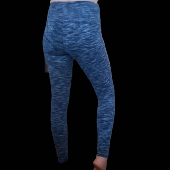 ALO Yoga High Wasted Air Brush LEGGINGS . - Picture 8 of 16